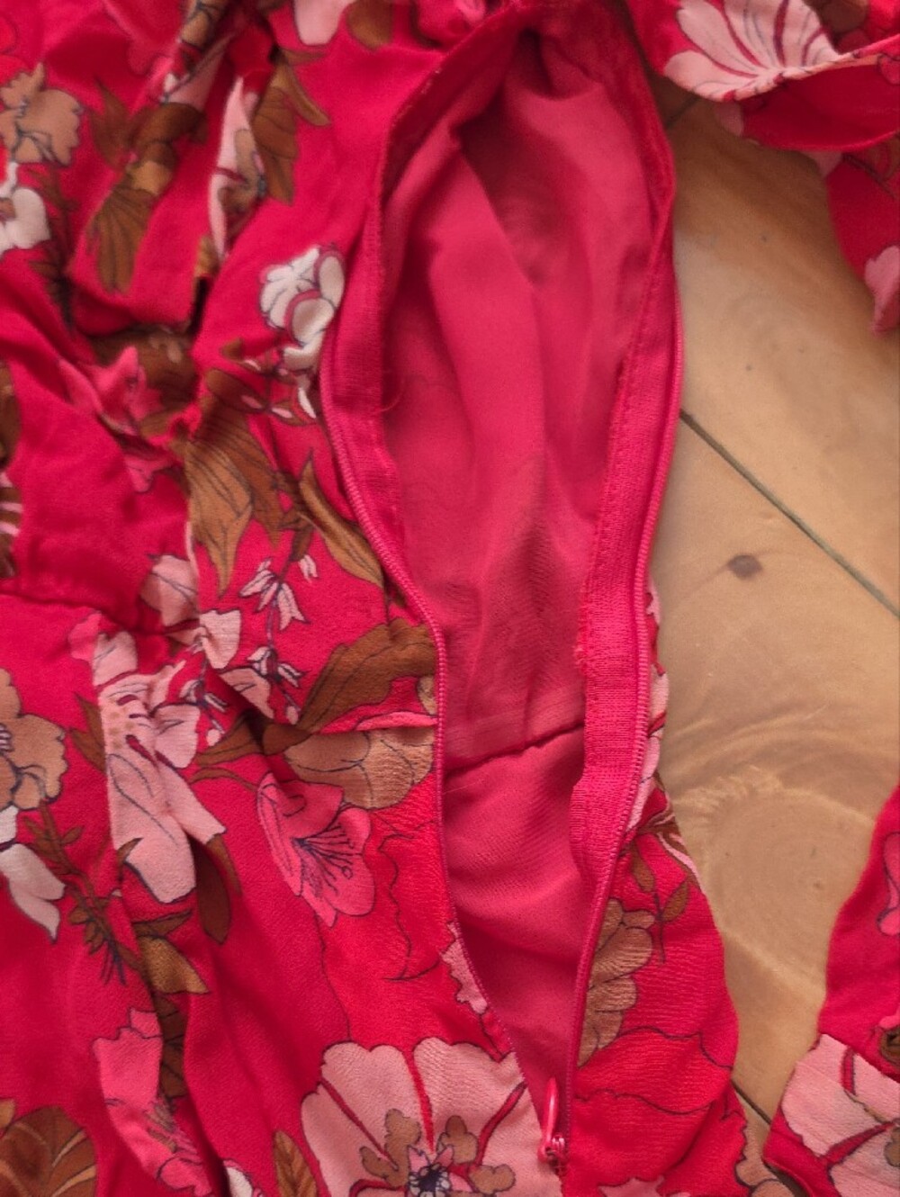 Zara Red Floral Mini Dress - Picture 3 of 3